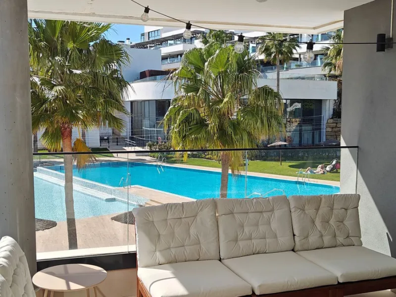 Rare 4-Bedroom Apartment with Stunning Sea Views & 43 m² Terrace in Las Mesas, Estepona – Just 10 Minutes' Walk to the Marina & Beach