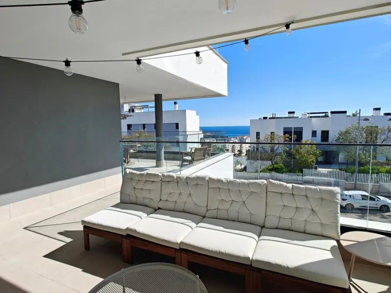 Rare 4-Bedroom Apartment with Stunning Sea Views & 43 m² Terrace in Las Mesas, Estepona – Just 10 Minutes' Walk to the Marina & Beach