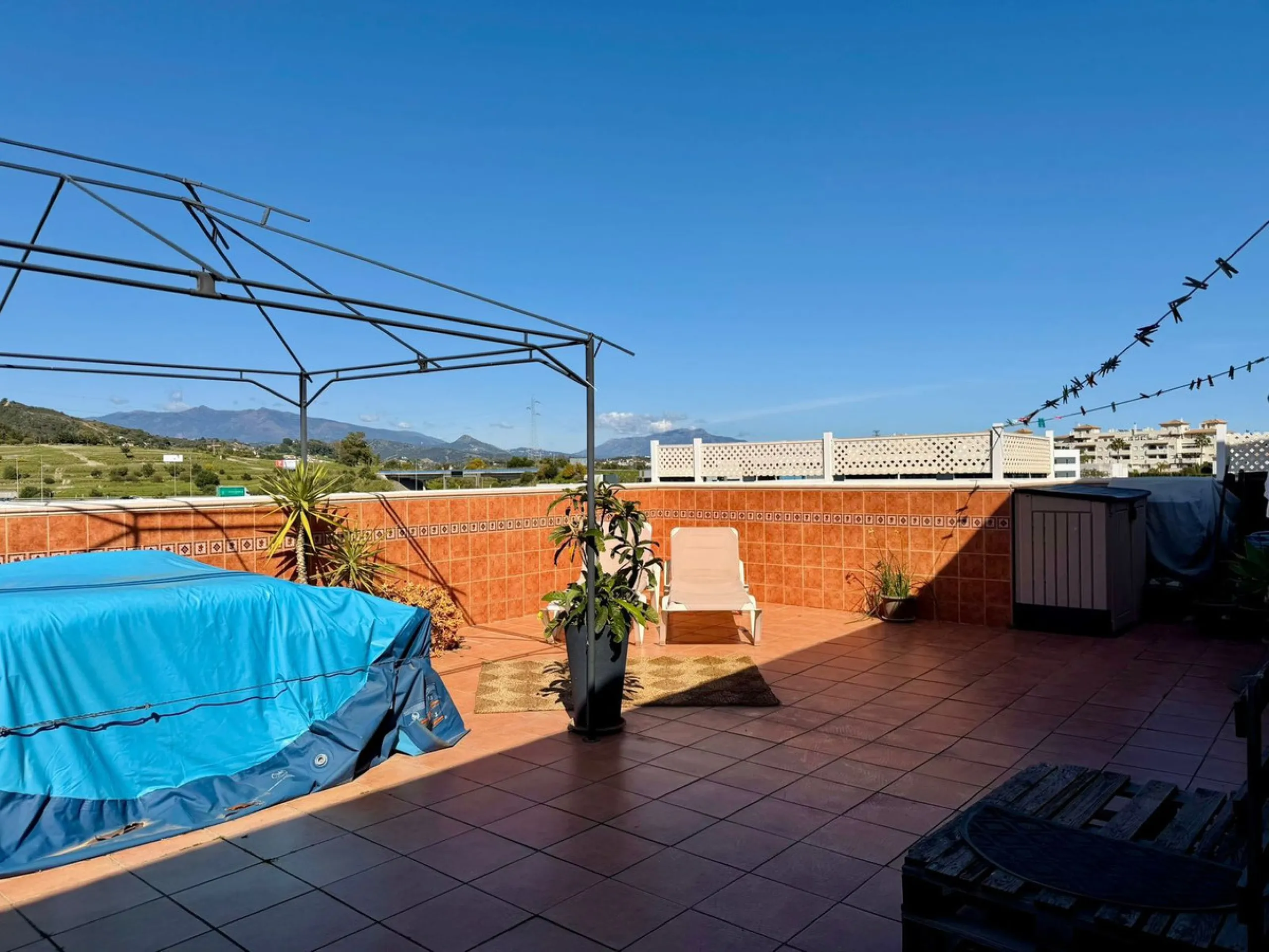 Spacious Modern Penthouse with Large Terrace – Sierra Estepona, Estepona