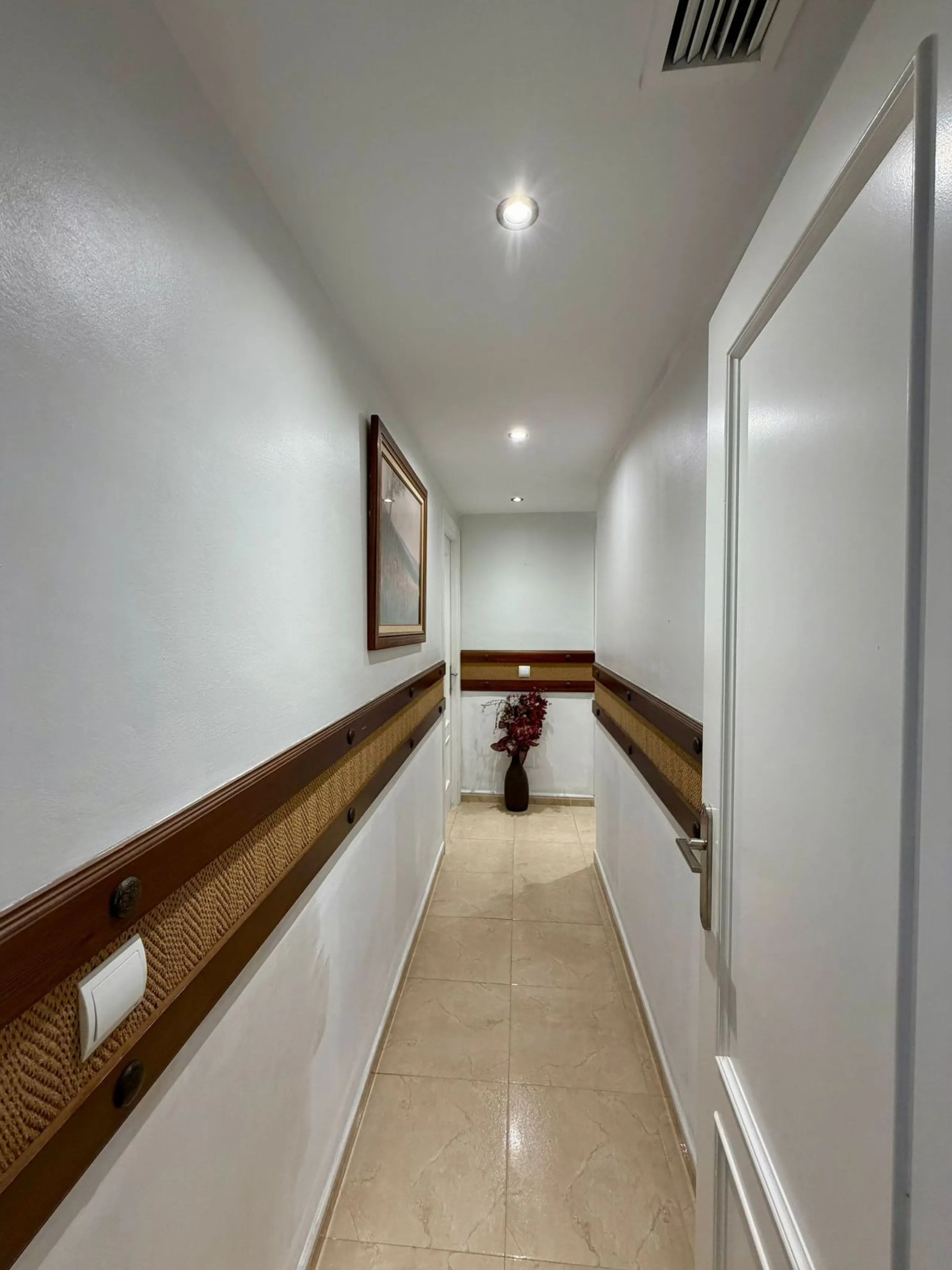 Spacious Modern Penthouse with Large Terrace – Sierra Estepona, Estepona