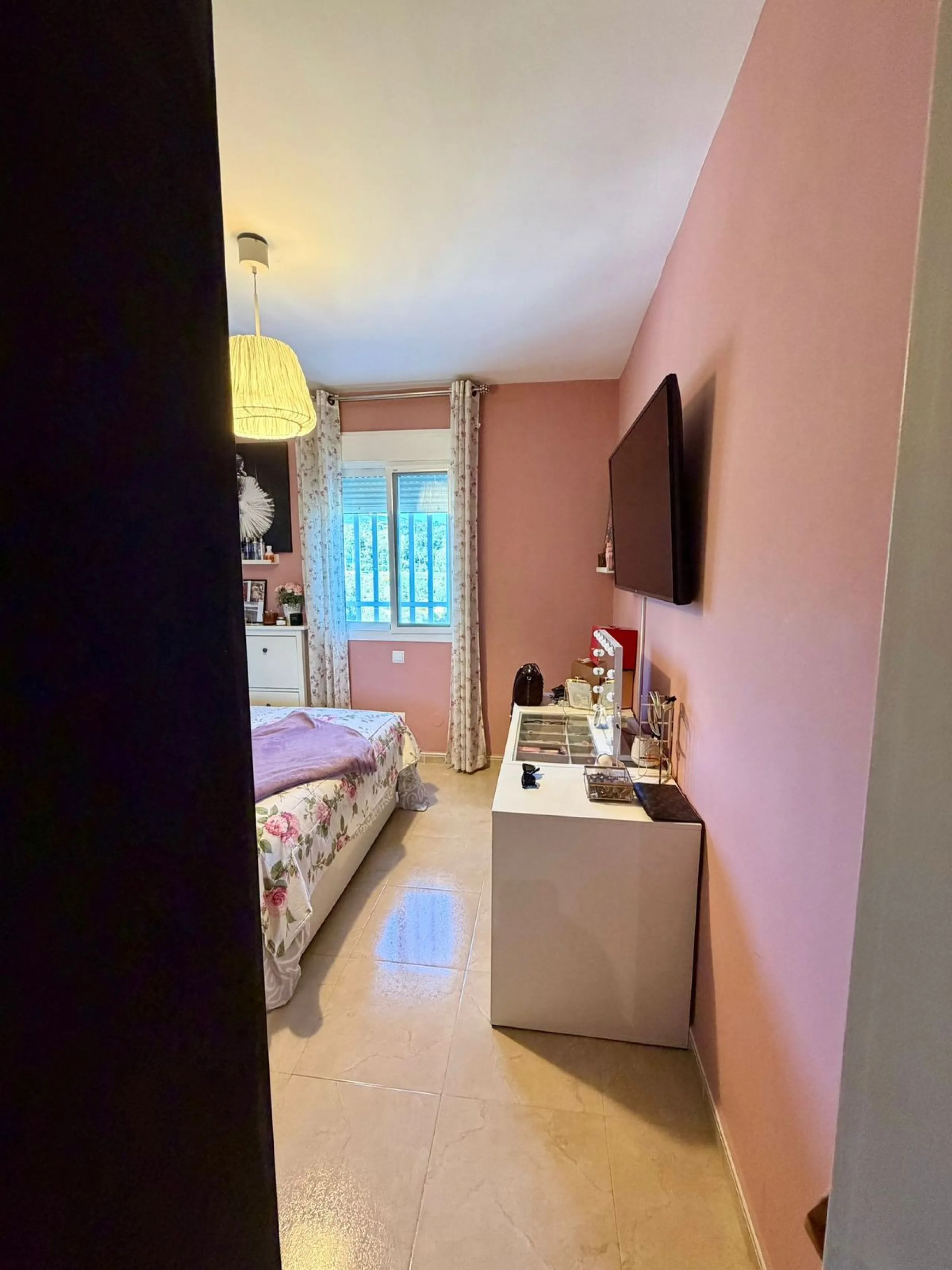 Spacious Modern Penthouse with Large Terrace – Sierra Estepona, Estepona
