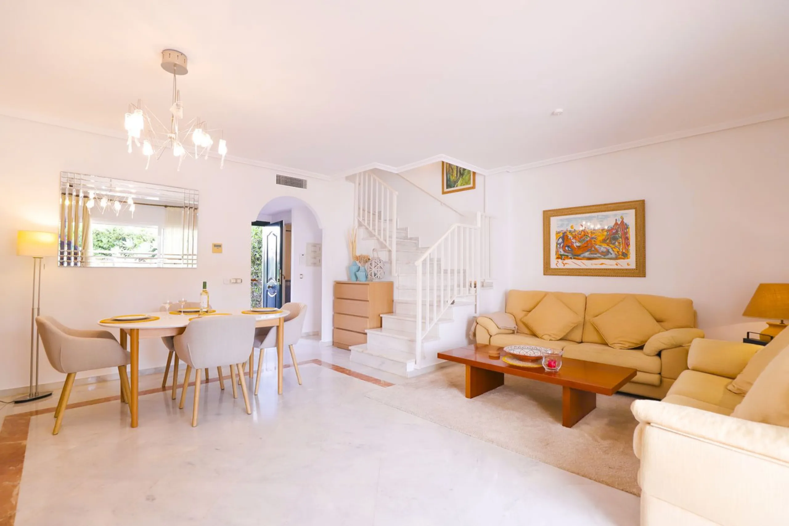 A rare opportunity to invest in a fully-furnished, 3-bedroom townhouse with a fully-transferable holiday rental license, allowing you to enjoy the property personally as well as generating immediate income through short-term rentals, if desired.