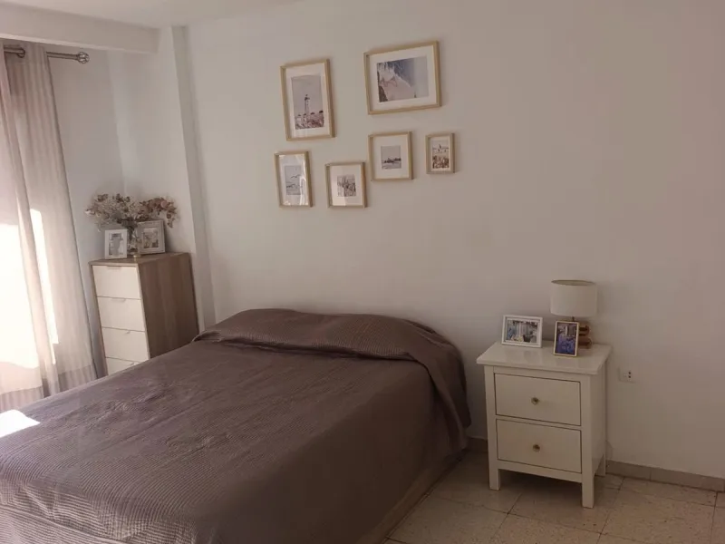 Prime Central Apartment on the main avenue of Marbella – South-Facing with Terrace Views Over the Golden Mile!