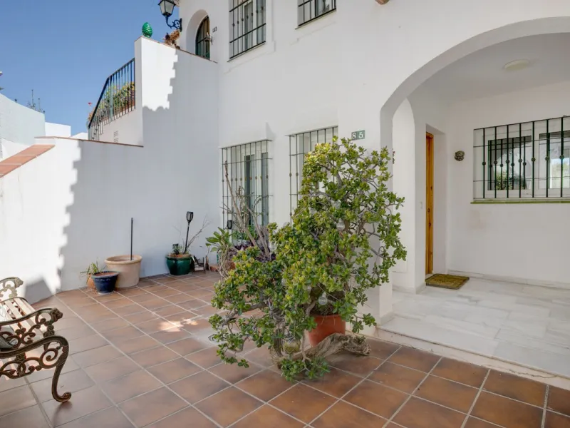 Charming 3-Bedroom Townhouse with Sea Views in Mijas Costa