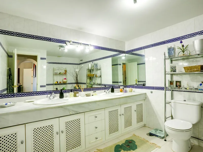 Charming 3-Bedroom Townhouse with Sea Views in Mijas Costa