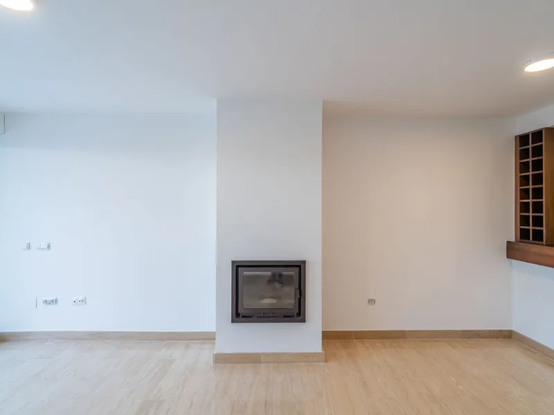 Spacious fully renovated ground floor apartment located in the Vitania gated community, just 4 minutes by car from La Cala de Mijas.