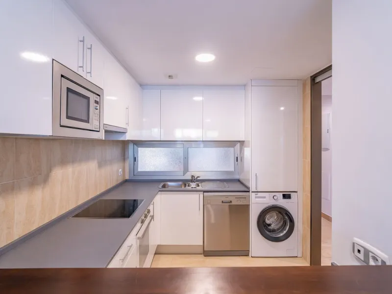 Spacious fully renovated ground floor apartment located in the Vitania gated community, just 4 minutes by car from La Cala de Mijas.