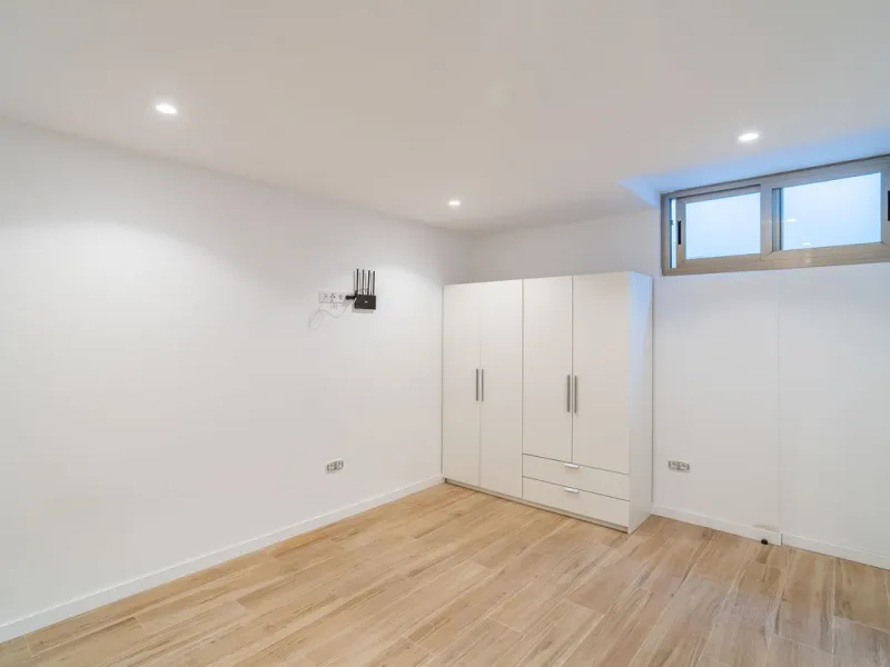 Spacious fully renovated ground floor apartment located in the Vitania gated community, just 4 minutes by car from La Cala de Mijas.
