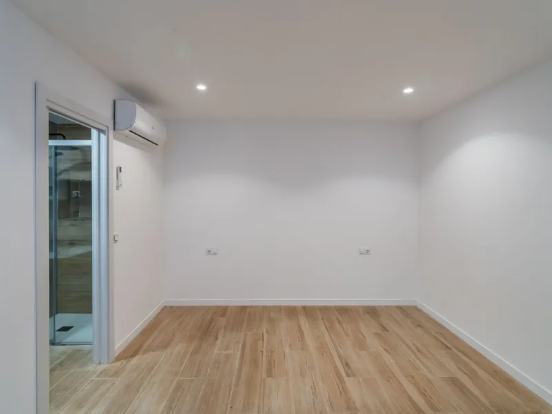Spacious fully renovated ground floor apartment located in the Vitania gated community, just 4 minutes by car from La Cala de Mijas.