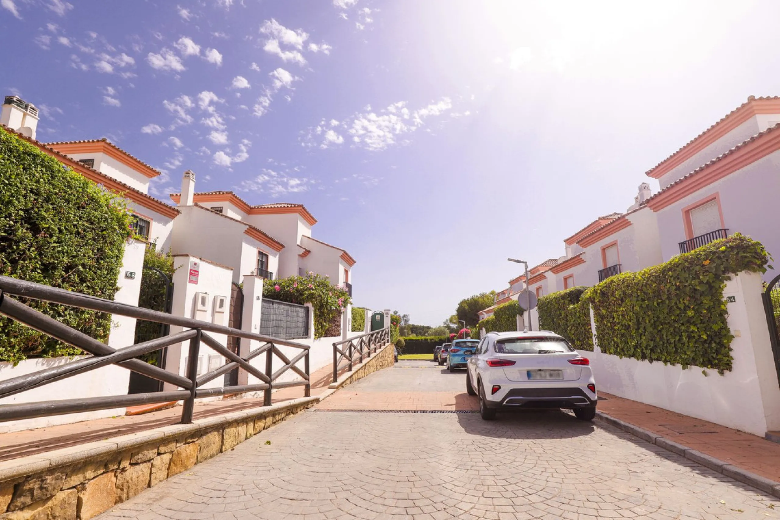 A rare opportunity to invest in a fully-furnished, 3-bedroom townhouse with a fully-transferable holiday rental license, allowing you to enjoy the property personally as well as generating immediate income through short-term rentals, if desired.