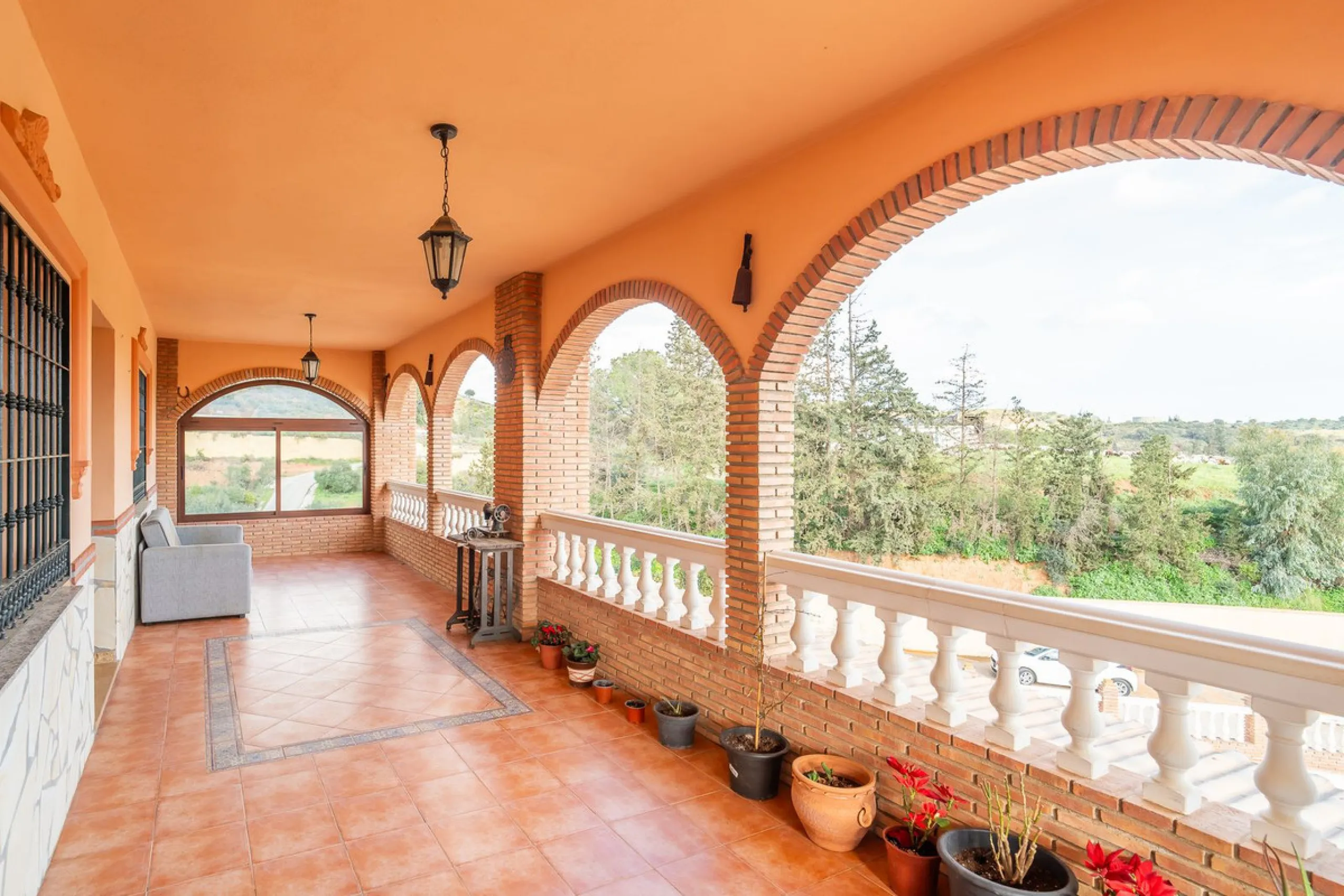 For sale: a property located in Río de las Pasadas – DS Atalaya, Mijas (Málaga) with an approximate plot size of 4,500 m², ideal for residential use, agricultural activity, or a rural project.