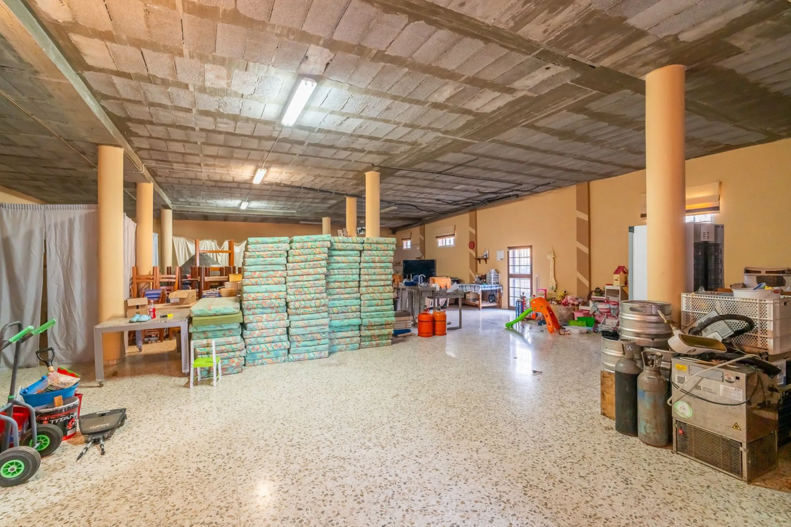 For sale: a property located in Río de las Pasadas – DS Atalaya, Mijas (Málaga) with an approximate plot size of 4,500 m², ideal for residential use, agricultural activity, or a rural project.