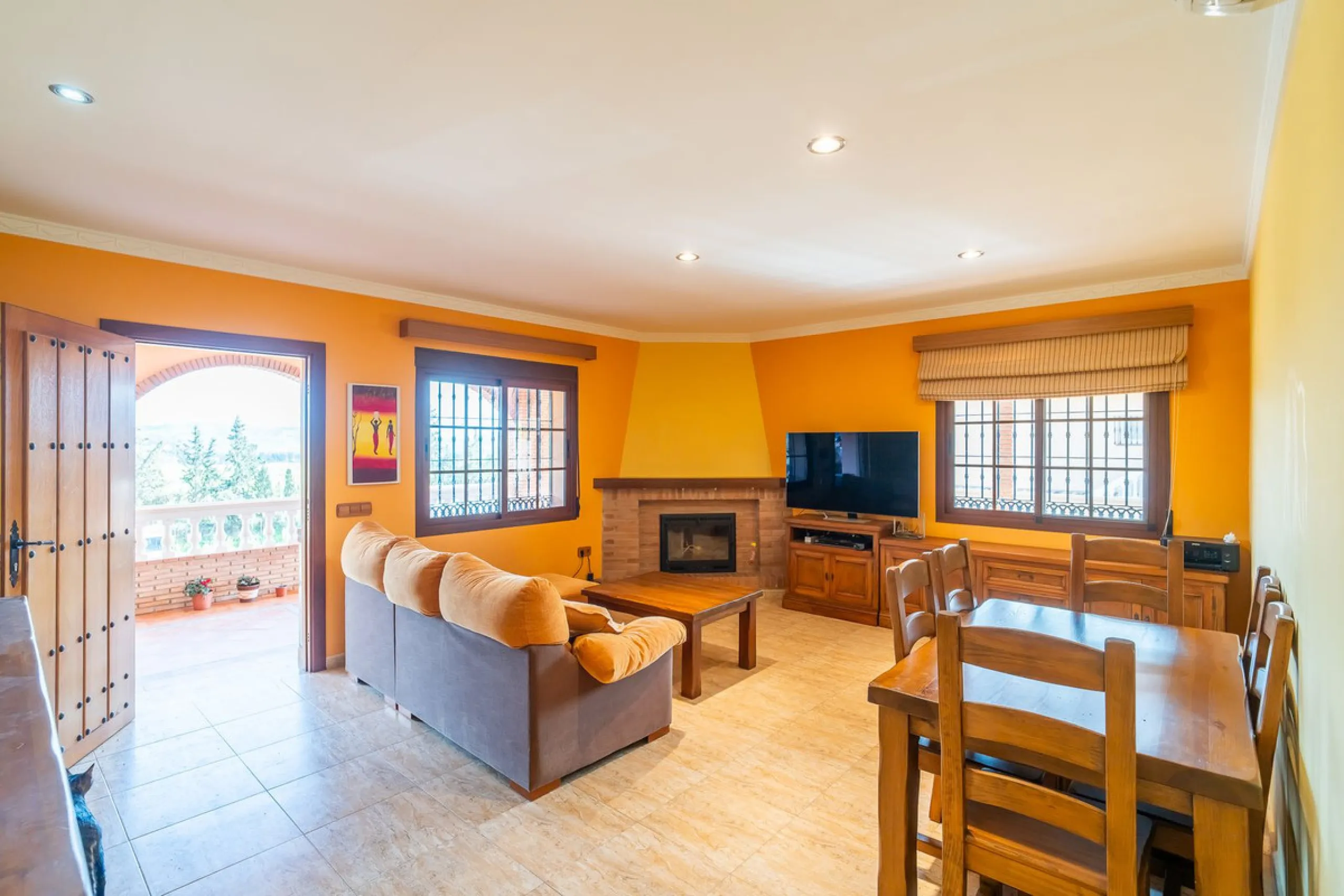 For sale: a property located in Río de las Pasadas – DS Atalaya, Mijas (Málaga) with an approximate plot size of 4,500 m², ideal for residential use, agricultural activity, or a rural project.