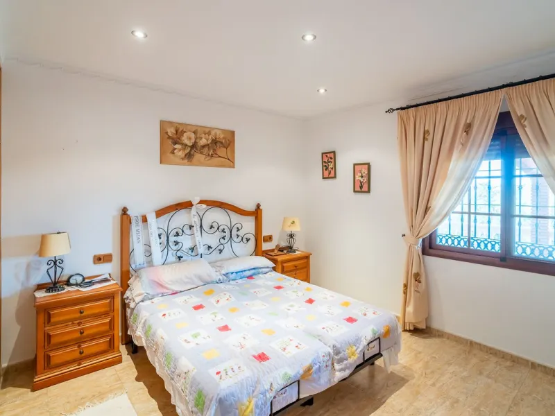 For sale: a property located in Río de las Pasadas – DS Atalaya, Mijas (Málaga) with an approximate plot size of 4,500 m², ideal for residential use, agricultural activity, or a rural project.