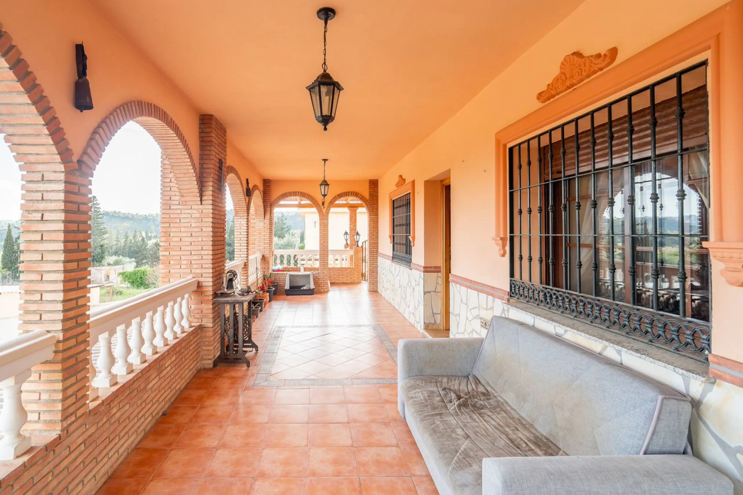 For sale: a property located in Río de las Pasadas – DS Atalaya, Mijas (Málaga) with an approximate plot size of 4,500 m², ideal for residential use, agricultural activity, or a rural project.