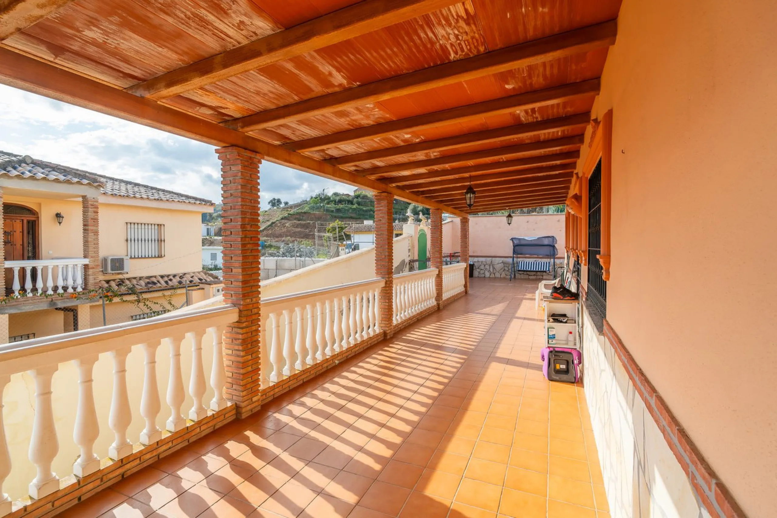 For sale: a property located in Río de las Pasadas – DS Atalaya, Mijas (Málaga) with an approximate plot size of 4,500 m², ideal for residential use, agricultural activity, or a rural project.
