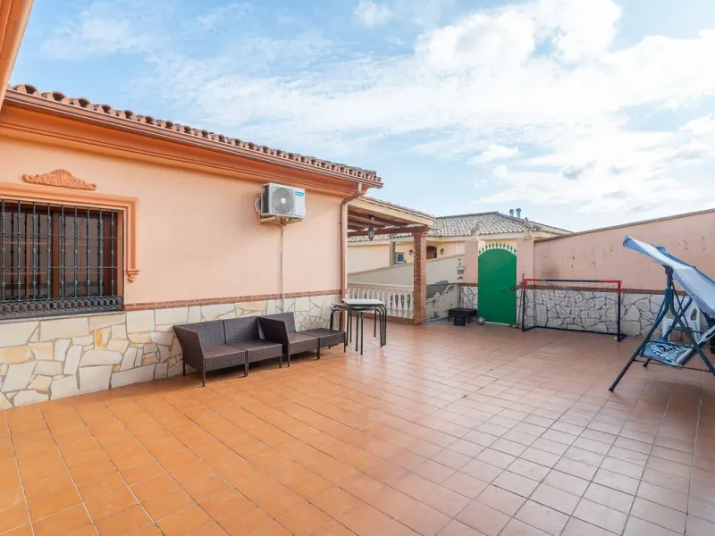 For sale: a property located in Río de las Pasadas – DS Atalaya, Mijas (Málaga) with an approximate plot size of 4,500 m², ideal for residential use, agricultural activity, or a rural project.