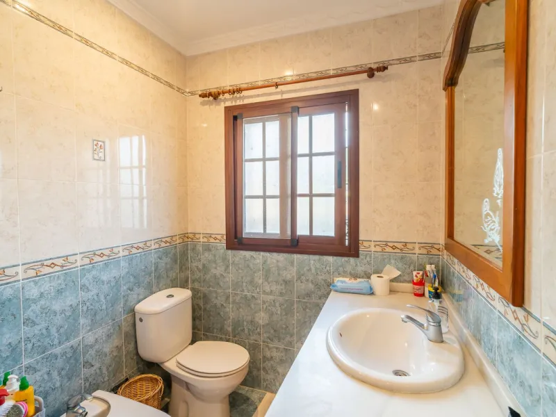 For sale: a property located in Río de las Pasadas – DS Atalaya, Mijas (Málaga) with an approximate plot size of 4,500 m², ideal for residential use, agricultural activity, or a rural project.