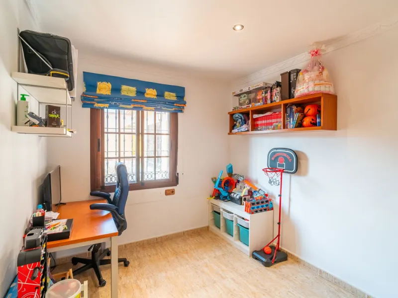 For sale: a property located in Río de las Pasadas – DS Atalaya, Mijas (Málaga) with an approximate plot size of 4,500 m², ideal for residential use, agricultural activity, or a rural project.