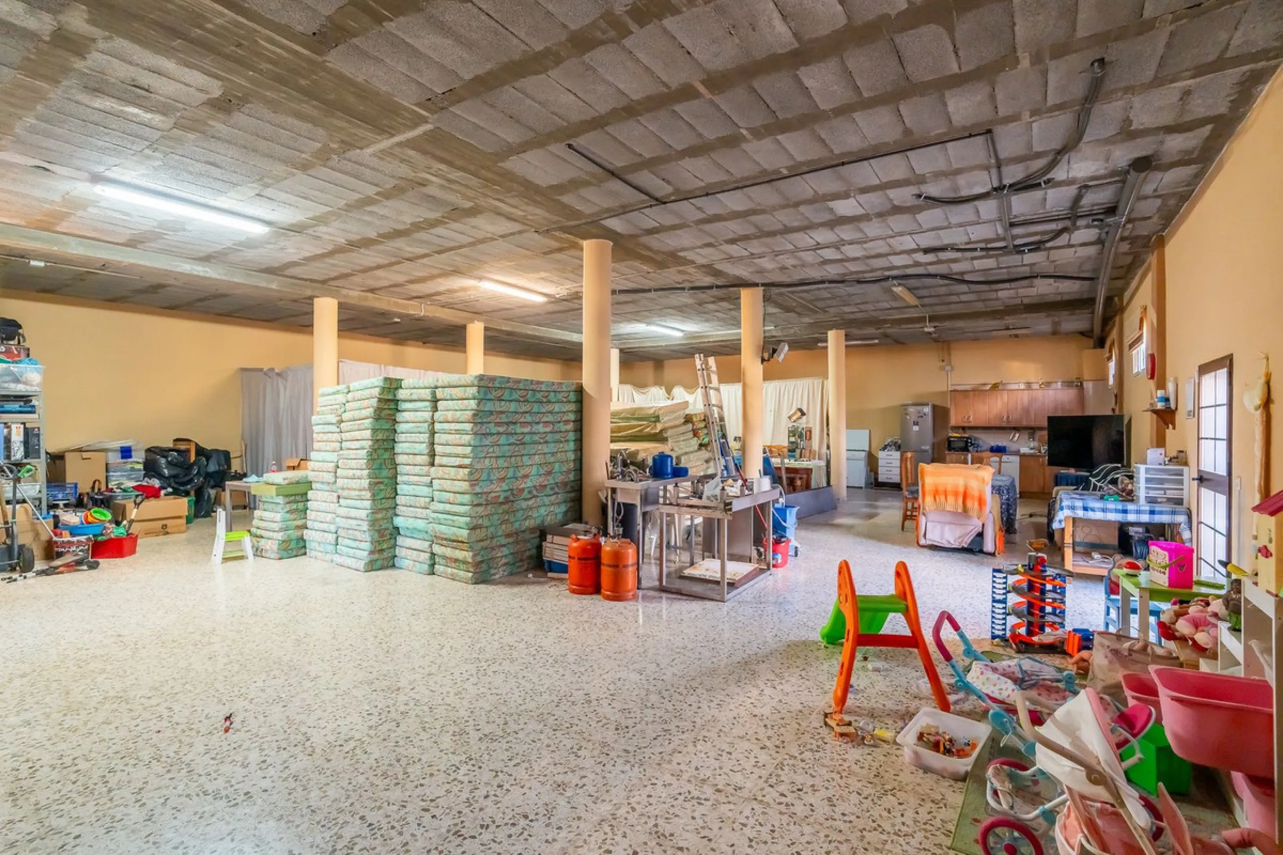 For sale: a property located in Río de las Pasadas – DS Atalaya, Mijas (Málaga) with an approximate plot size of 4,500 m², ideal for residential use, agricultural activity, or a rural project.