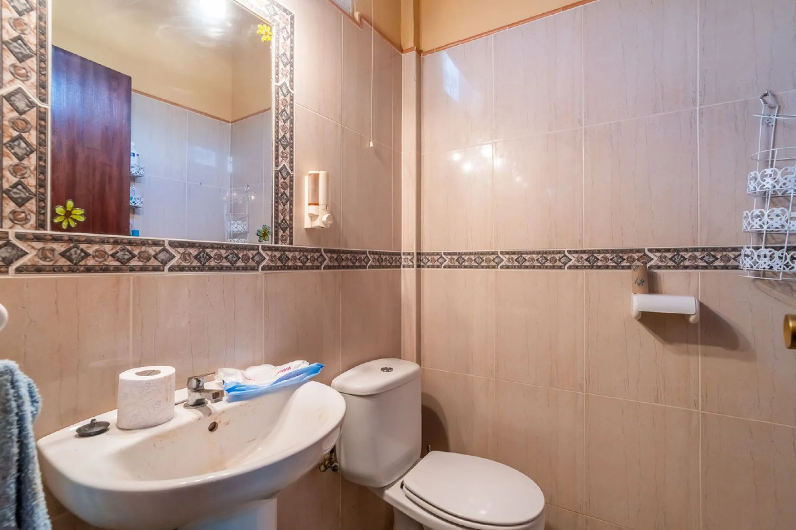 For sale: a property located in Río de las Pasadas – DS Atalaya, Mijas (Málaga) with an approximate plot size of 4,500 m², ideal for residential use, agricultural activity, or a rural project.