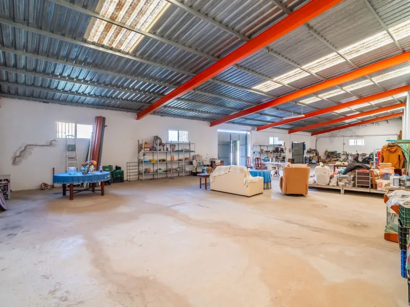 For sale: a property located in Río de las Pasadas – DS Atalaya, Mijas (Málaga) with an approximate plot size of 4,500 m², ideal for residential use, agricultural activity, or a rural project.