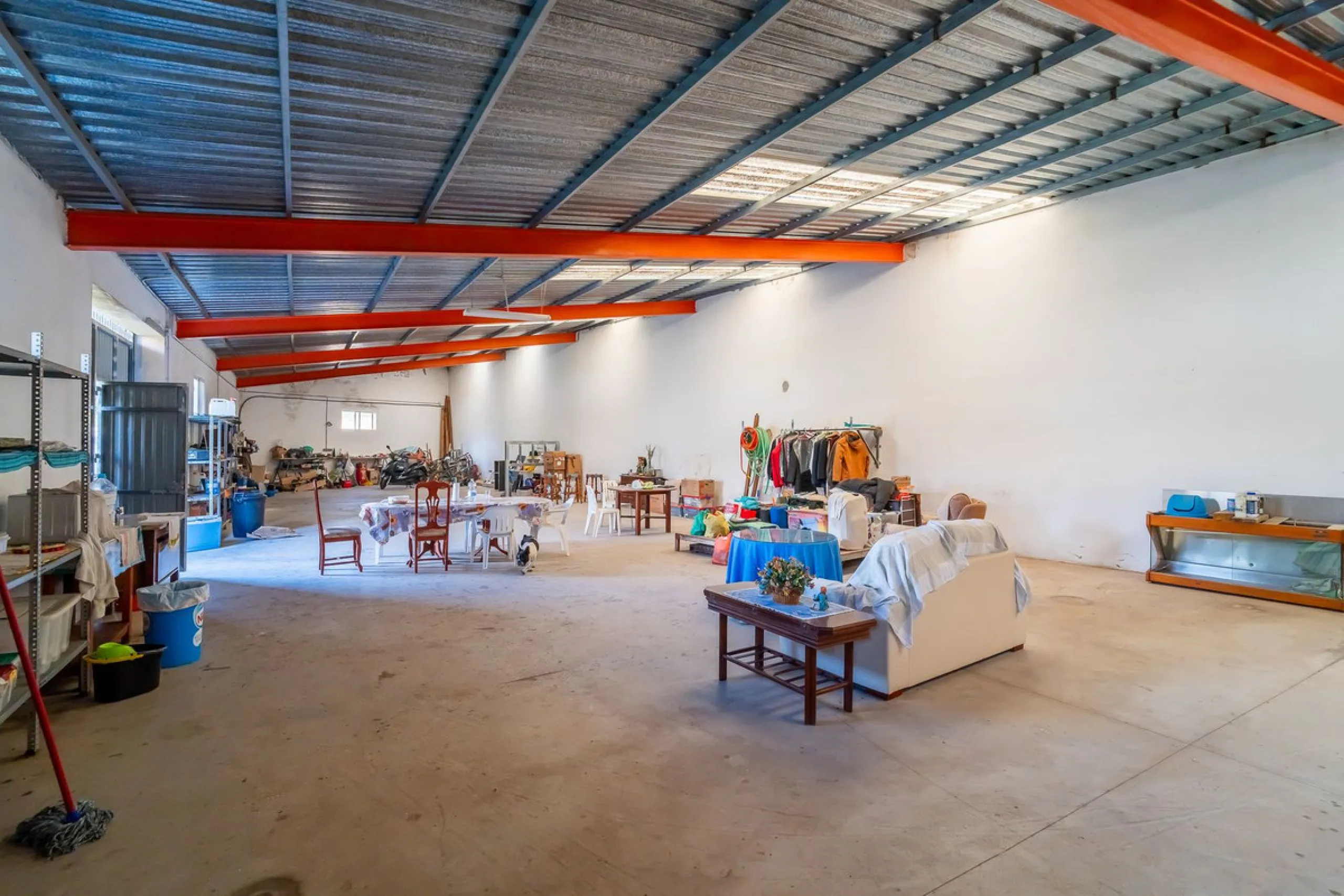 For sale: a property located in Río de las Pasadas – DS Atalaya, Mijas (Málaga) with an approximate plot size of 4,500 m², ideal for residential use, agricultural activity, or a rural project.