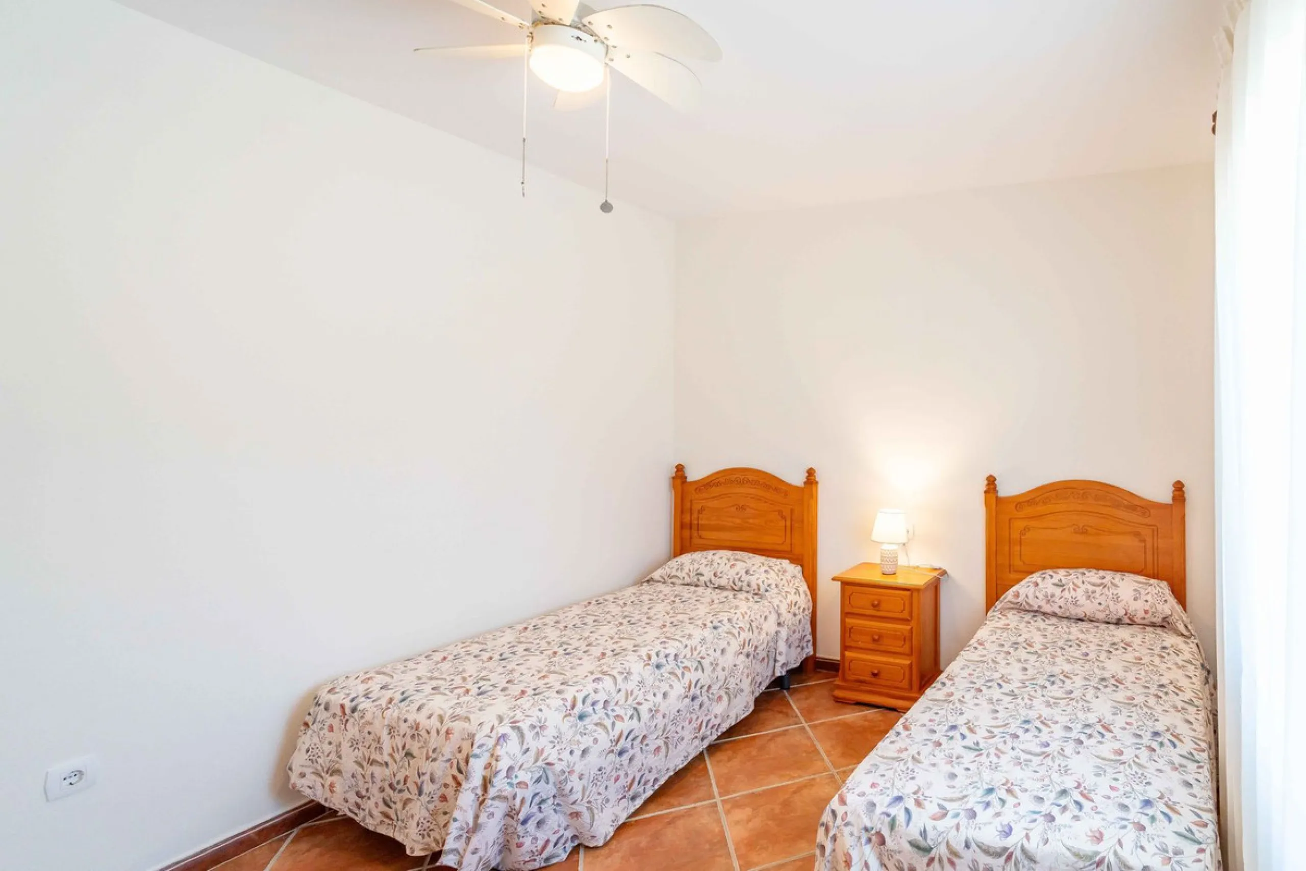 Built in 2007 and kept in excellent condition, this beautiful countryside villa offers a peaceful lifestyle with modern comforts, just minutes from La Trocha Shopping Centre and only a short drive to Málaga, the airport, and the Costa del Sol's beaches.