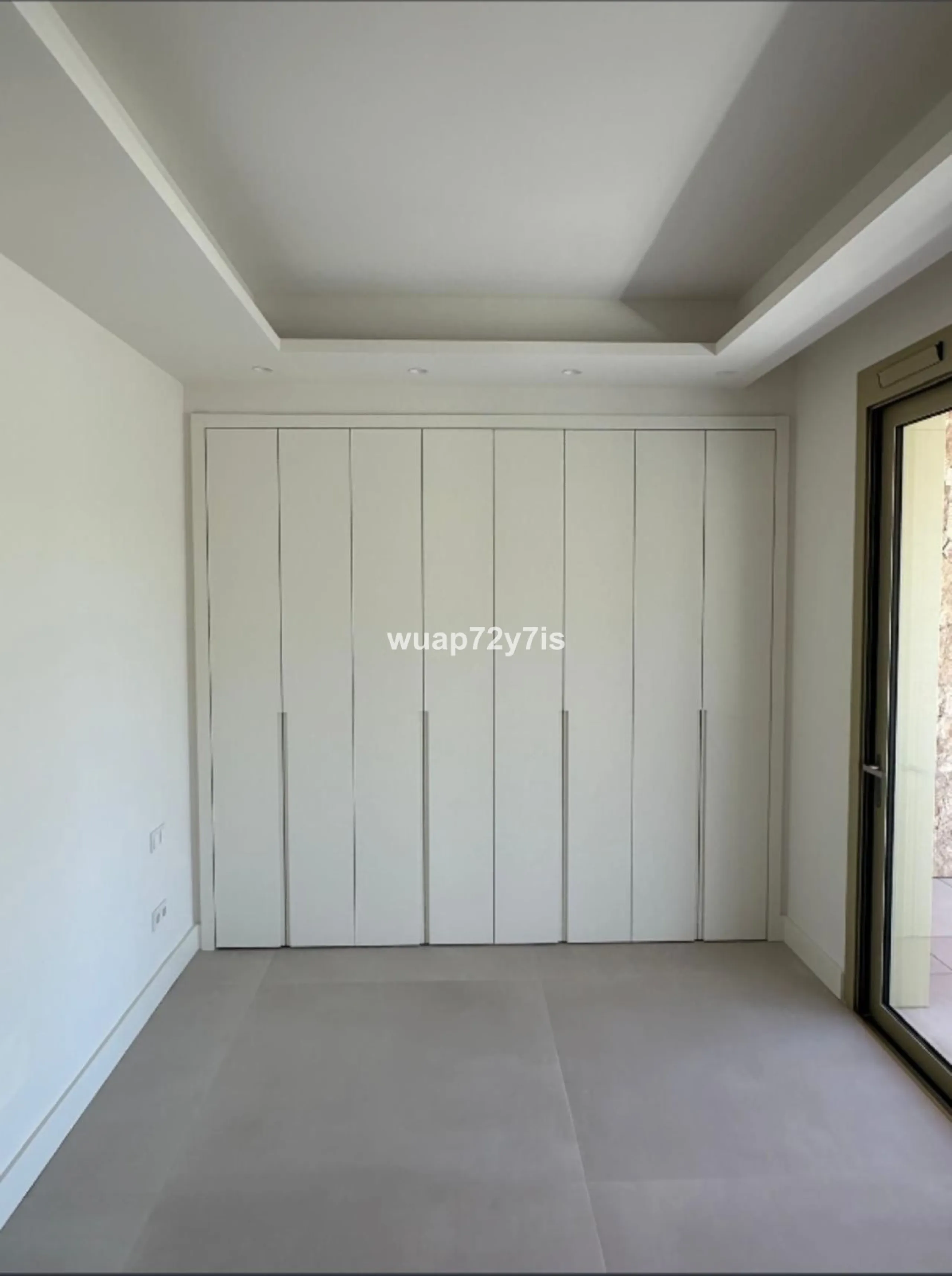 Set within Benalus, one of the most exclusive gated communities on Marbella's prestigious Golden Mile, this exceptional brand-new two-bedroom residence represents the essence of contemporary Mediterranean luxury. Located just moments from the beach and di