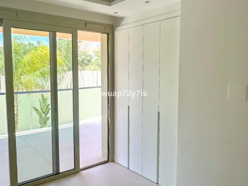 Set within Benalus, one of the most exclusive gated communities on Marbella's prestigious Golden Mile, this exceptional brand-new two-bedroom residence represents the essence of contemporary Mediterranean luxury. Located just moments from the beach and di