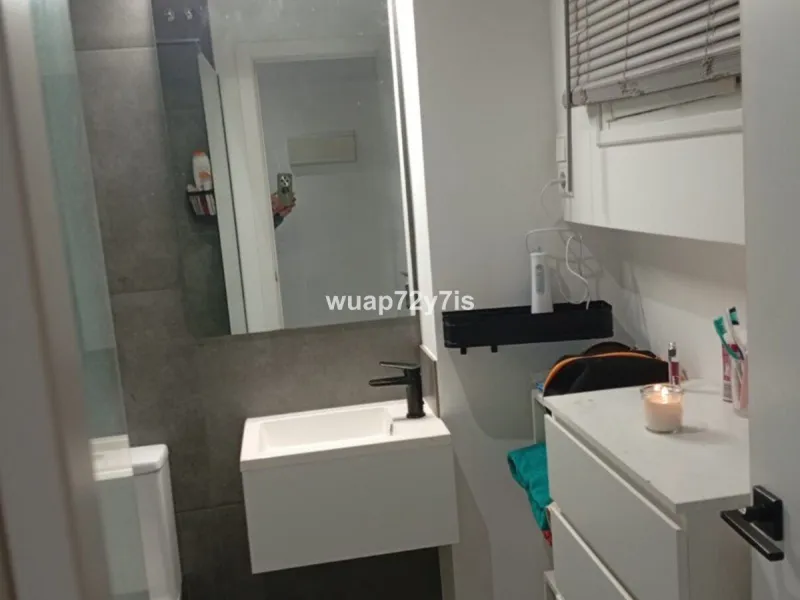 Cosy flat with garage in a gated community with a swimming pool · Torreblanca, Fuengirola