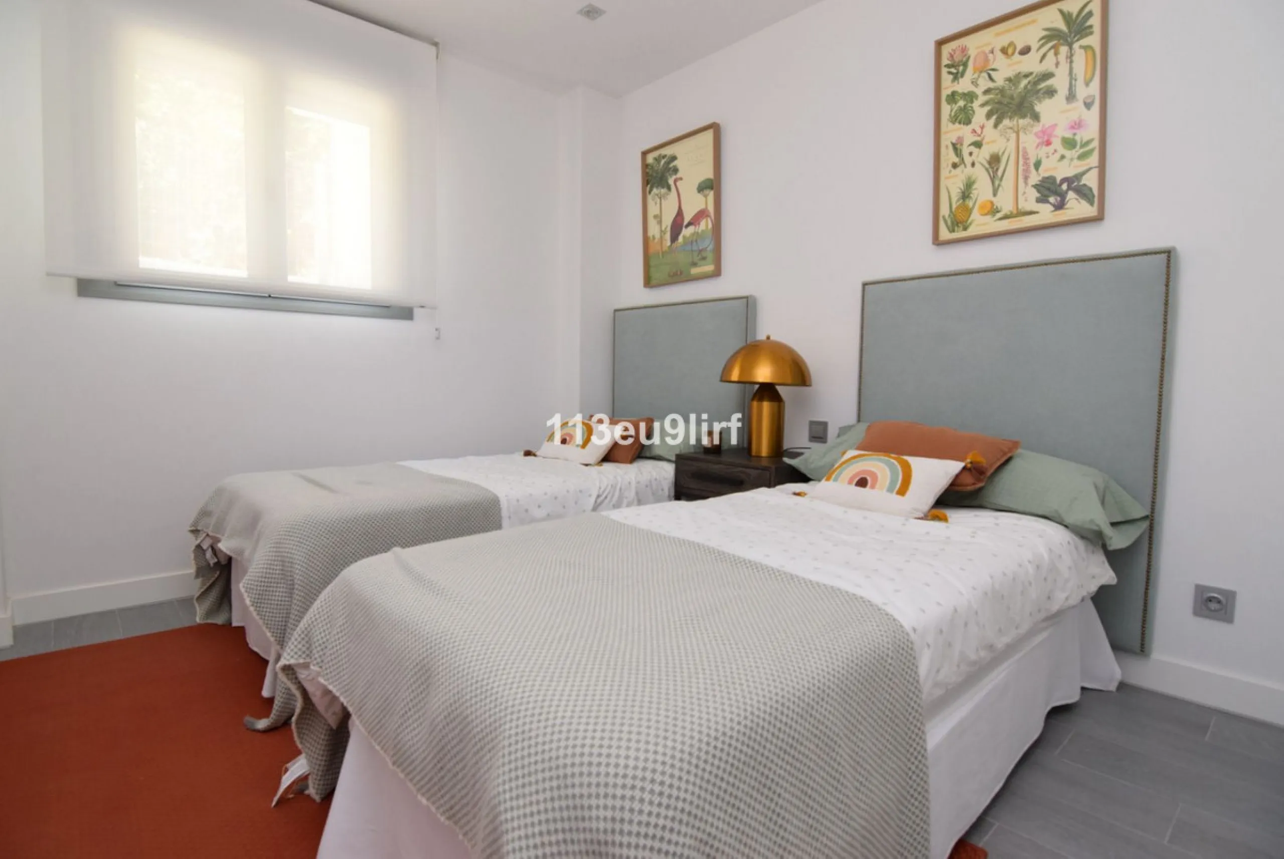 Located just minutes from the heart of the picturesque white village of Benalmádena Pueblo, this spacious luxury apartment offers the perfect blend of tranquility and convenience. Enjoy peaceful surroundings while remaining within easy reach of charming s