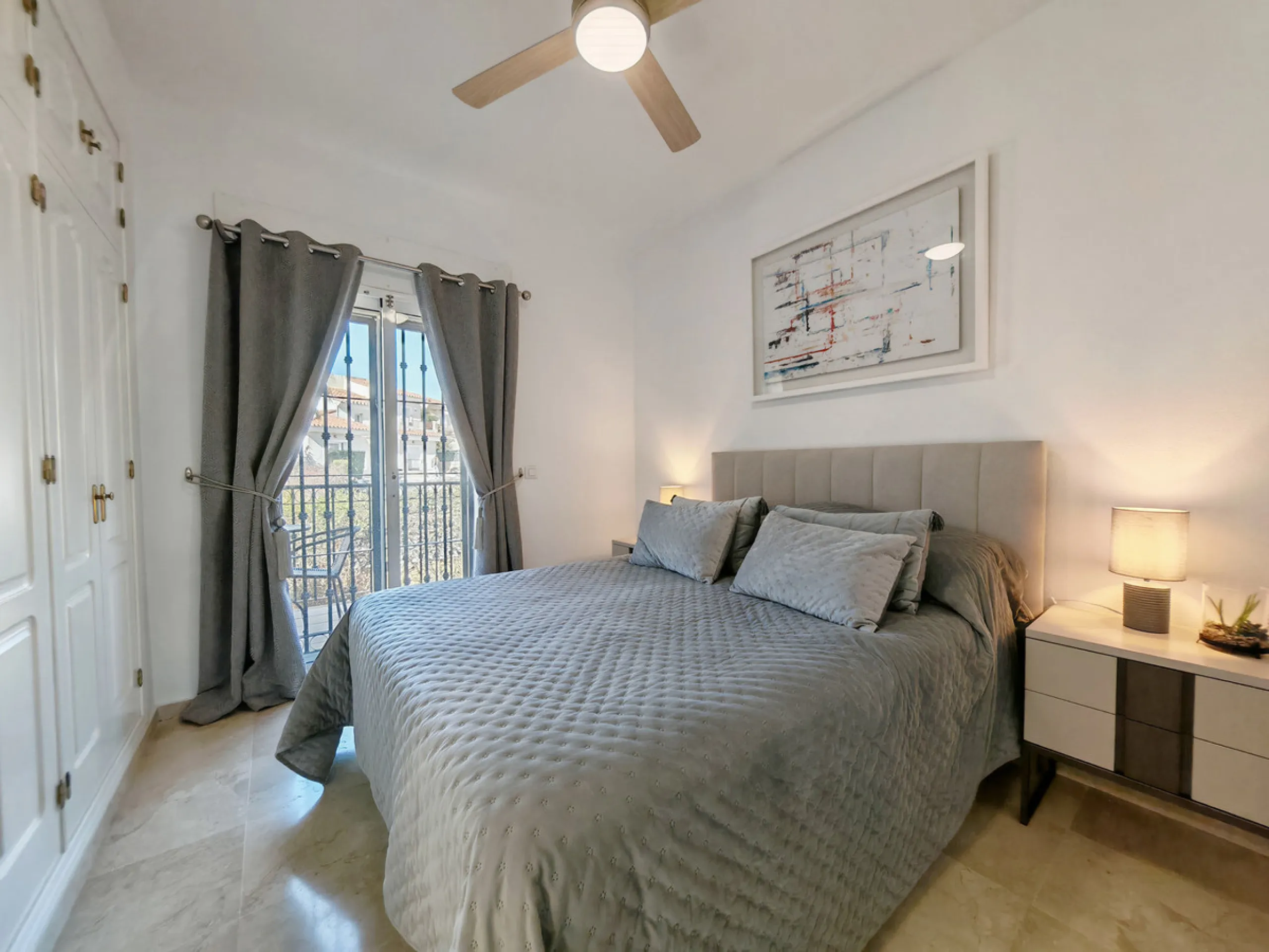 House - Townhouse в продаже в Mijas, Málaga. В доме 4 спален и 4 ванных комнат. Площадь дома 175 м²