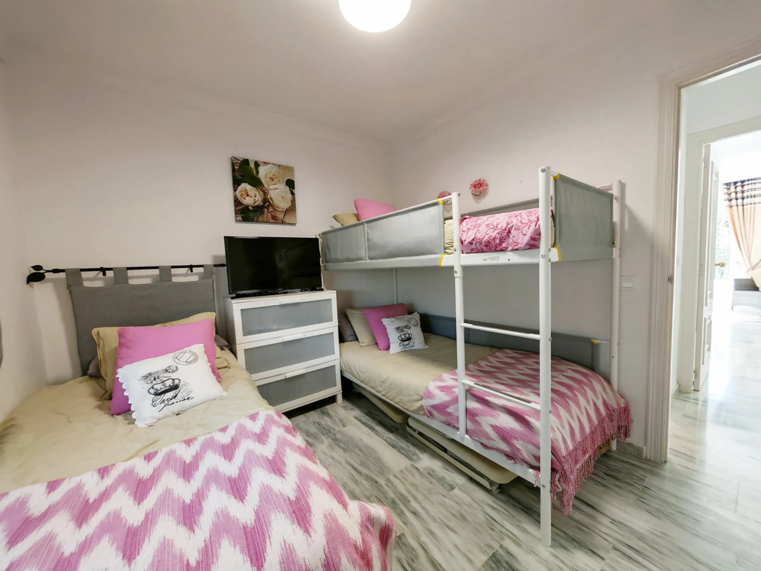 Apartment - Ground Floor Apartment в продаже в Mijas, Málaga. В доме 2 спален и 2 ванных комнат. Площадь дома 100 м²