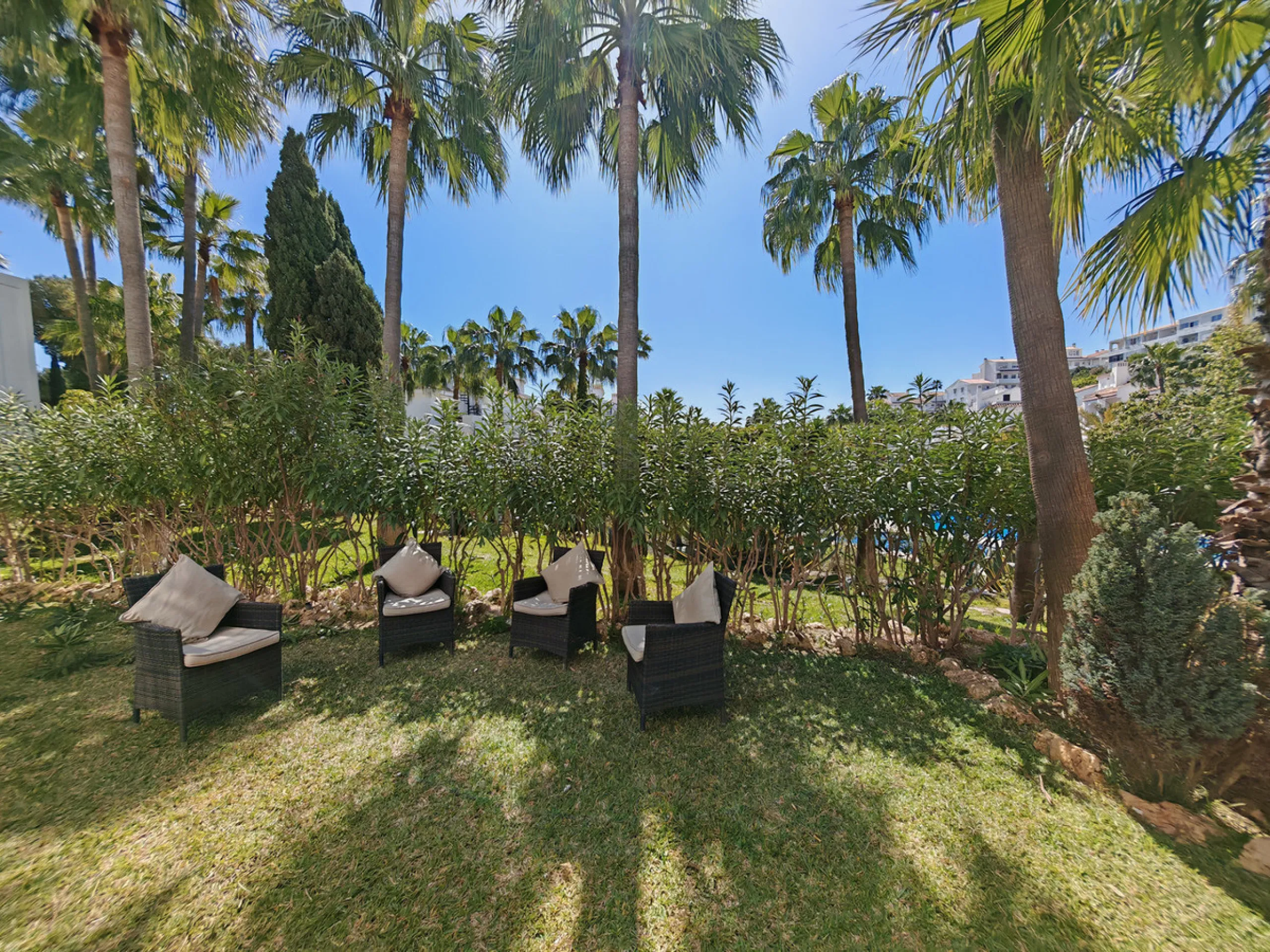 Apartment - Ground Floor Apartment в продаже в Mijas, Málaga. В доме 2 спален и 2 ванных комнат. Площадь дома 100 м²