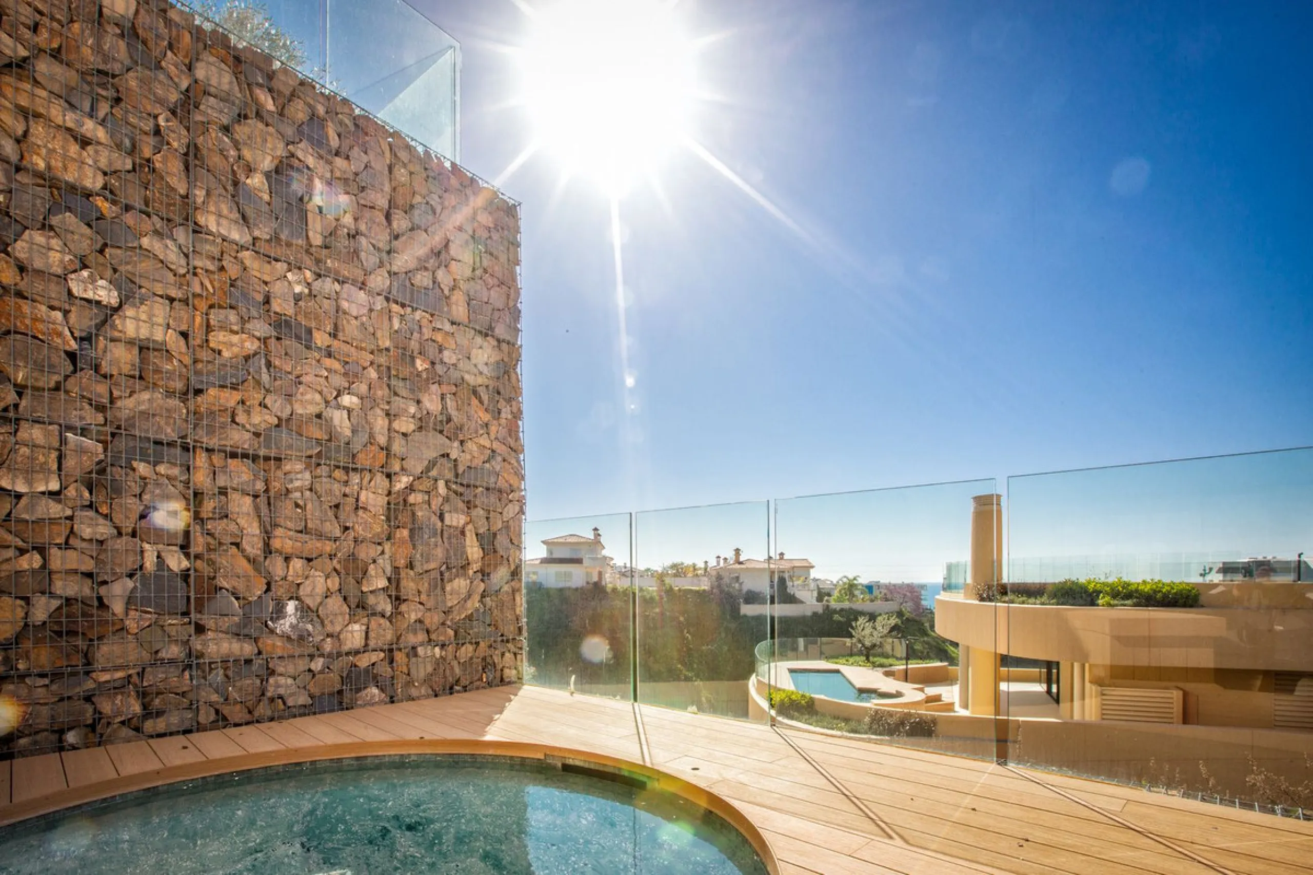 Apartment - Ground Floor Apartment в продаже в Fuengirola, Málaga. В доме 2 спален и 2 ванных комнат. Площадь дома 90 м². Площадь участка 63 м²