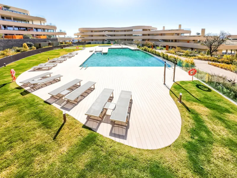 Apartment - Ground Floor Apartment в продаже в Fuengirola, Málaga. В доме 2 спален и 2 ванных комнат. Площадь дома 90 м². Площадь участка 63 м²
