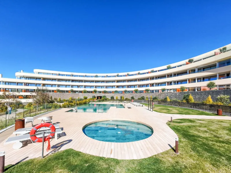 Apartment - Ground Floor Apartment в продаже в Fuengirola, Málaga. В доме 2 спален и 2 ванных комнат. Площадь дома 90 м². Площадь участка 63 м²