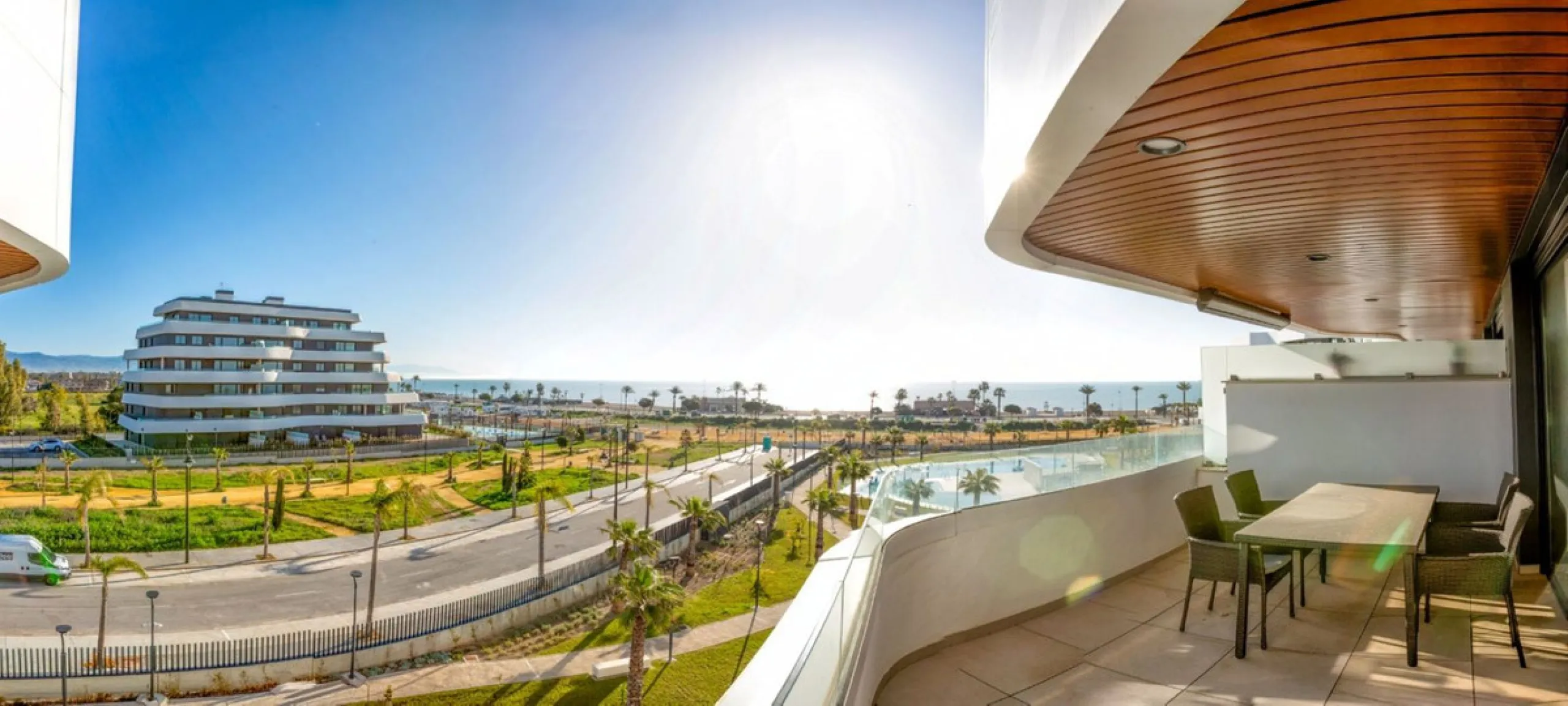 Apartment - Middle Floor Apartment в продаже в Torremolinos, Málaga. В доме 2 спален и 2 ванных комнат. Площадь дома 110 м²