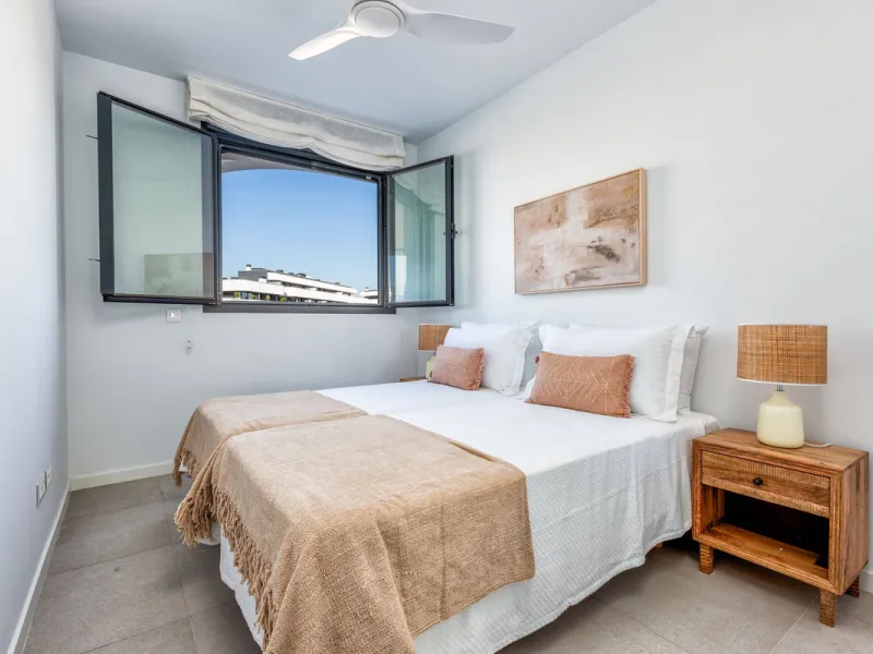 Apartment - Middle Floor Apartment в продаже в Torremolinos, Málaga. В доме 2 спален и 2 ванных комнат. Площадь дома 110 м²
