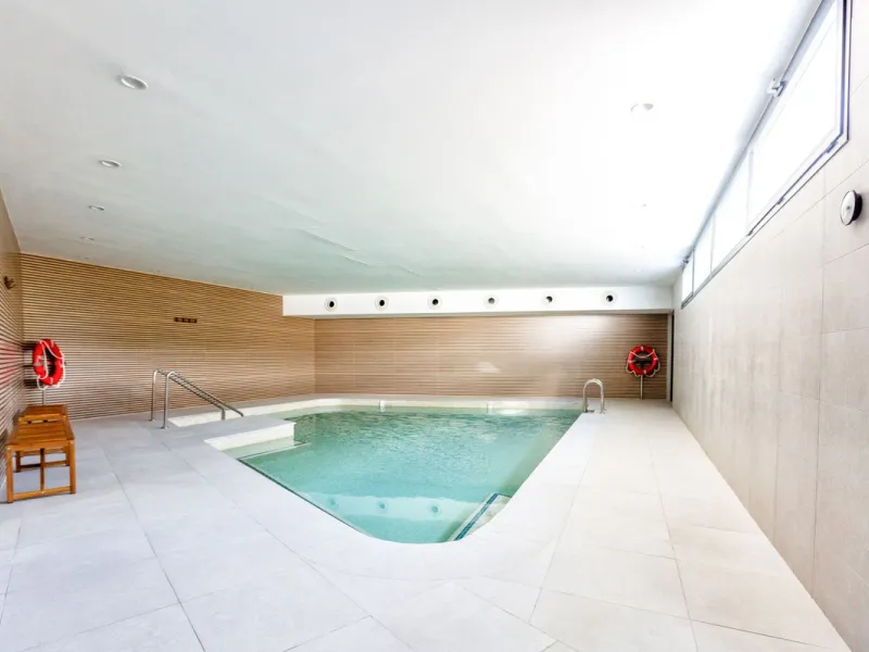 Apartment - Middle Floor Apartment в продаже в Torremolinos, Málaga. В доме 2 спален и 2 ванных комнат. Площадь дома 110 м²