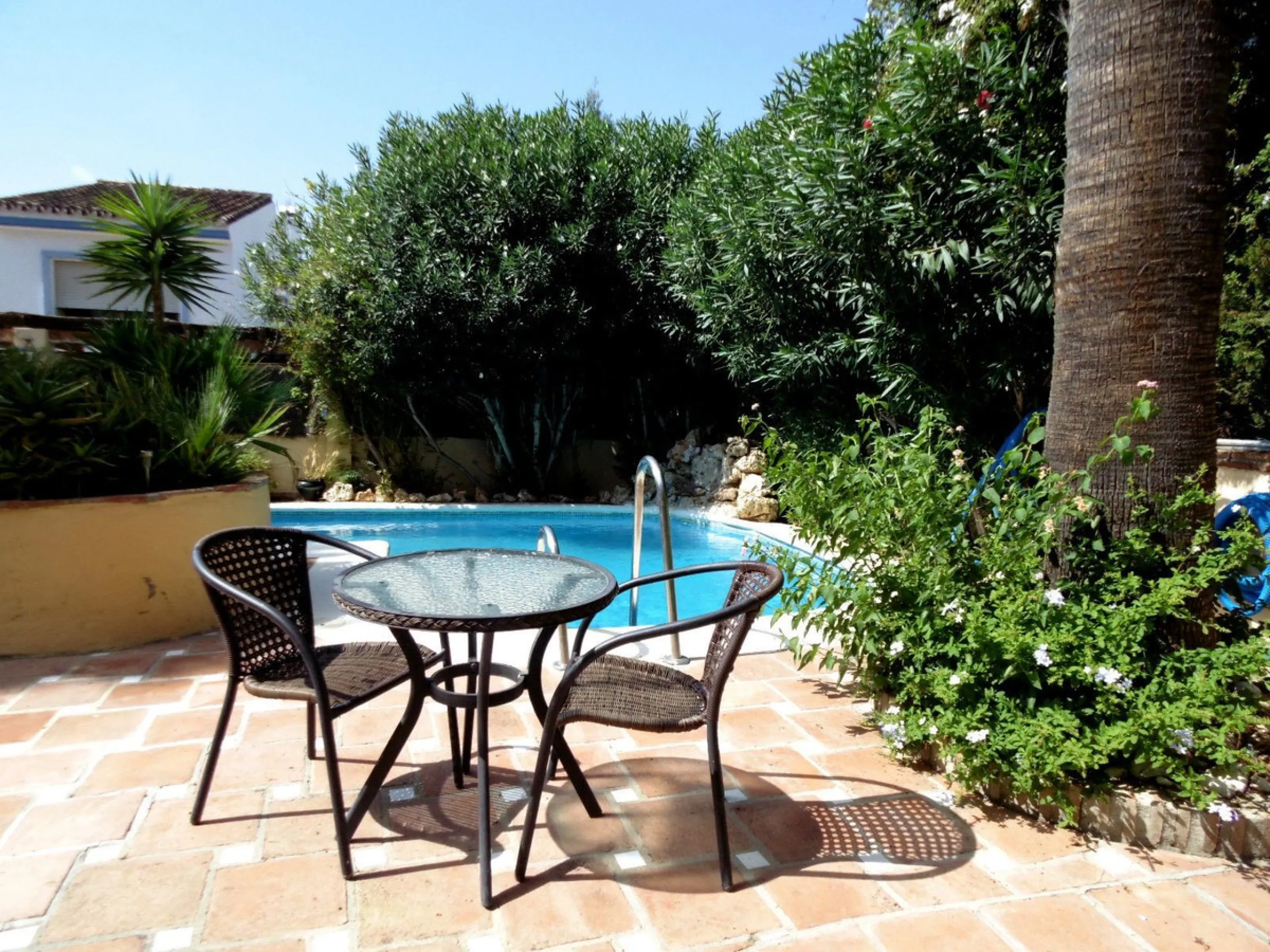 Semi-detached villa with great potential in La Sierrezuela Urbanization, Fuengirola
