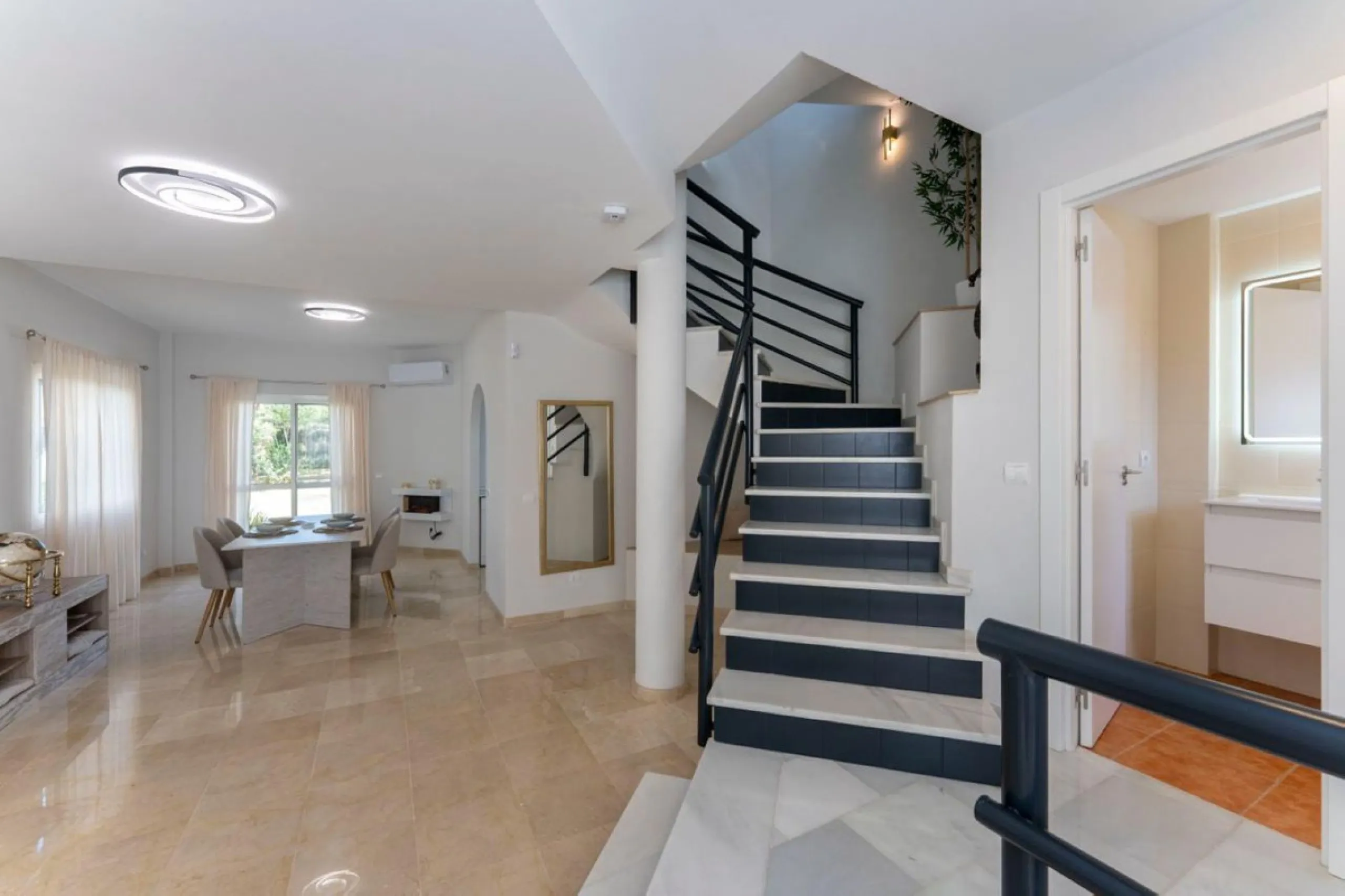 Fabulous location, fabulous house, fabulous views!!!  This semi detached newly refurbished property is located   in Artola Alta, Marbella...just a short walk into the pretty marina of Cabopino, with its luxury yachts, bars, restaurants and famous sandy be