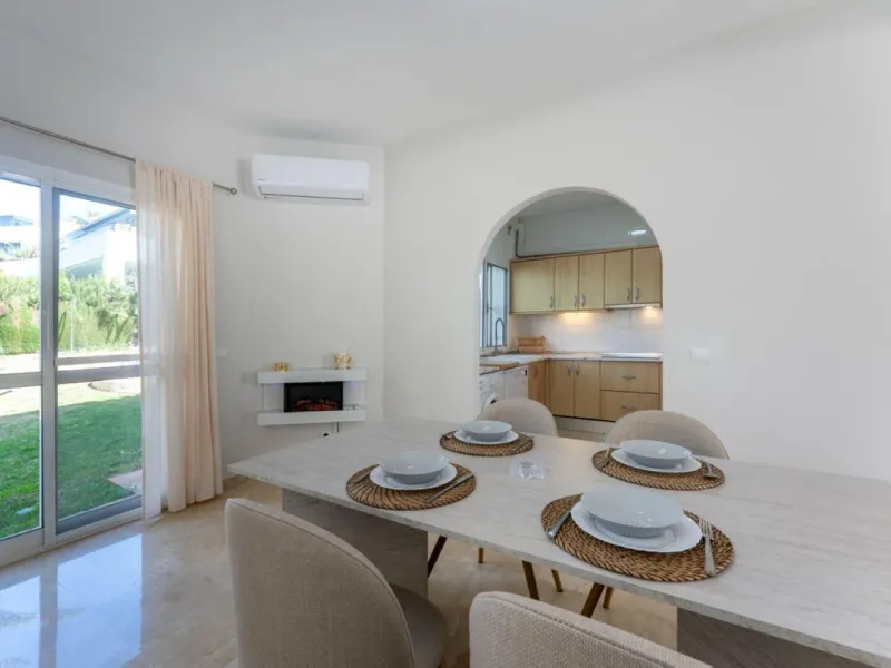 Fabulous location, fabulous house, fabulous views!!!  This semi detached newly refurbished property is located   in Artola Alta, Marbella...just a short walk into the pretty marina of Cabopino, with its luxury yachts, bars, restaurants and famous sandy be