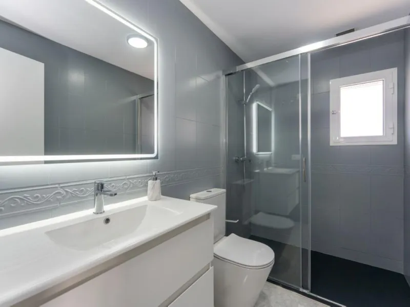 Fabulous location, fabulous house, fabulous views!!!  This semi detached newly refurbished property is located   in Artola Alta, Marbella...just a short walk into the pretty marina of Cabopino, with its luxury yachts, bars, restaurants and famous sandy be