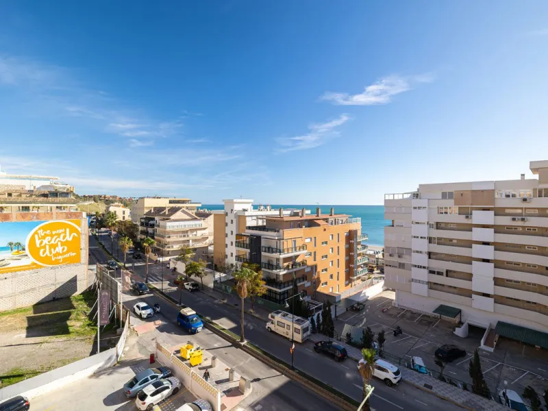 Apartment - Middle Floor Apartment в продаже в Fuengirola, Málaga. В доме 2 спален и 2 ванных комнат. Площадь дома 75 м²