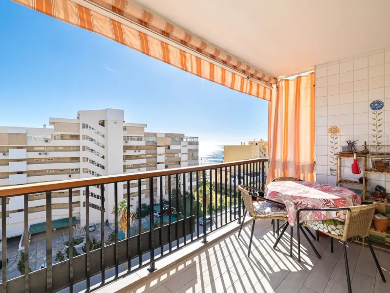 Apartment - Middle Floor Apartment в продаже в Fuengirola, Málaga. В доме 2 спален и 2 ванных комнат. Площадь дома 75 м²