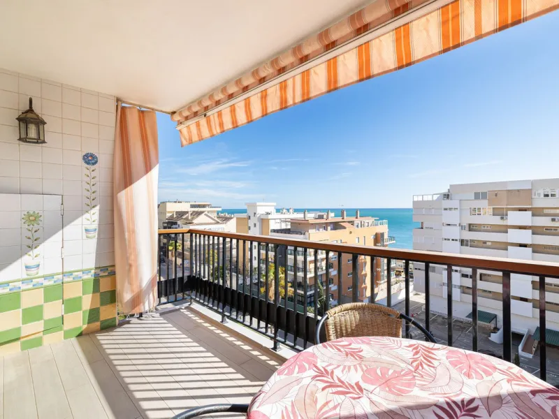 Apartment - Middle Floor Apartment в продаже в Fuengirola, Málaga. В доме 2 спален и 2 ванных комнат. Площадь дома 75 м²