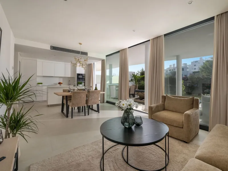 APARTMENT WITH TOURIST LICENSE.