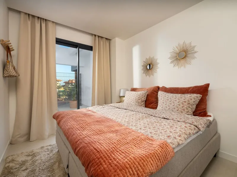 APARTMENT WITH TOURIST LICENSE.